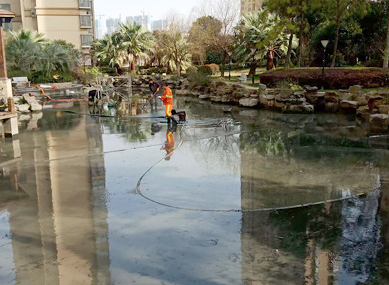 康马景观池淤泥清理